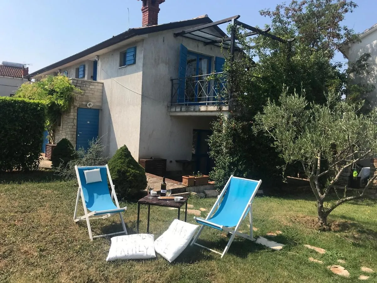 Holiday home House Ivas With Garden Villa Zambratija
