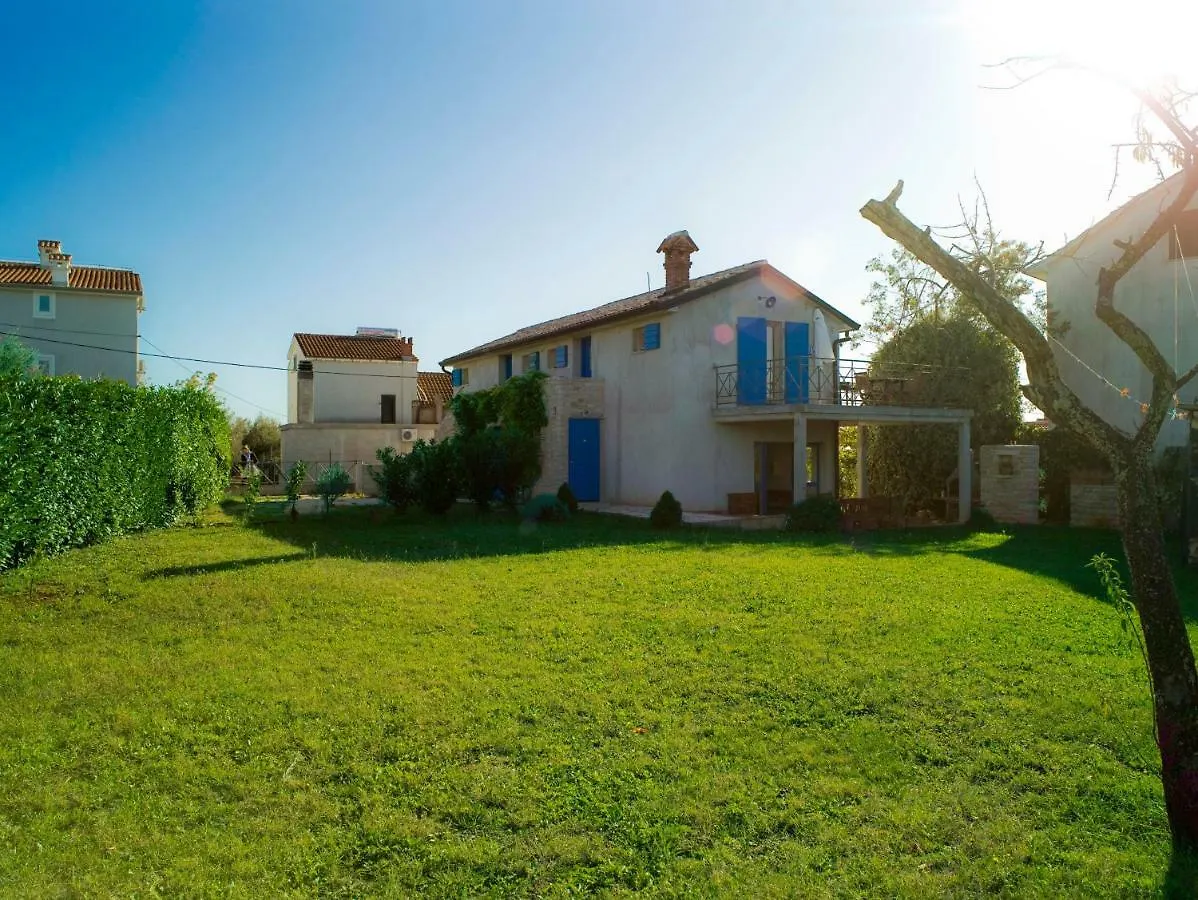 House Ivas With Garden Villa Zambratija  Croatia